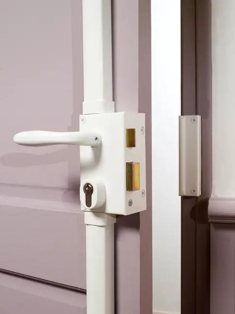 SERRURE SÉRIE 73 CYLINDRE EUROPÉEN SERIAL 2365MM PORTE 40/45 – BRICARD